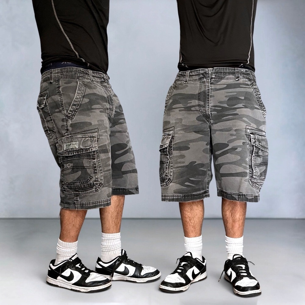 Unionbay Grey Camo Cargo Shorts Baggy Skater Y2K Vintage Size 38